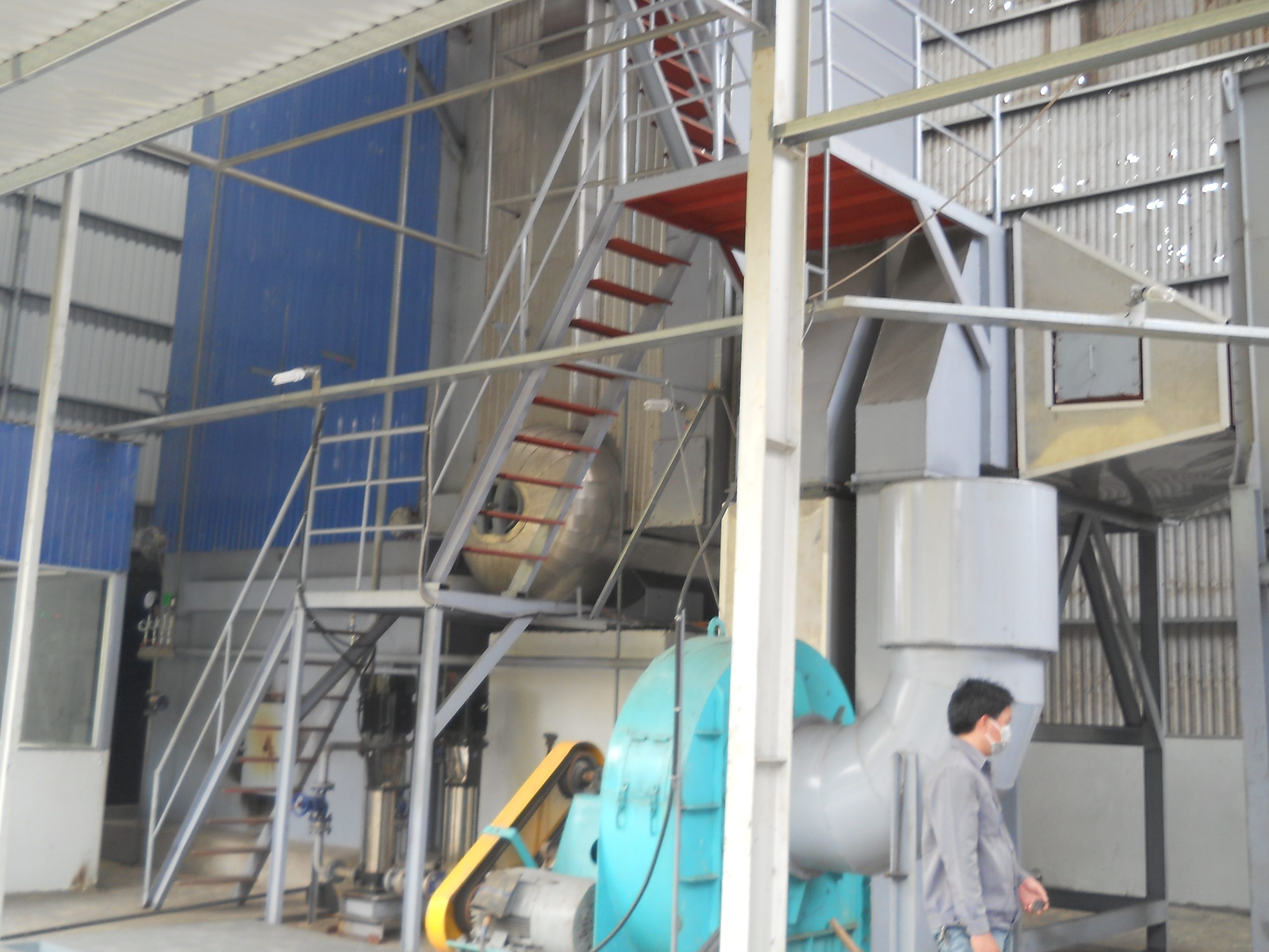 Lò hơi đốt trấu